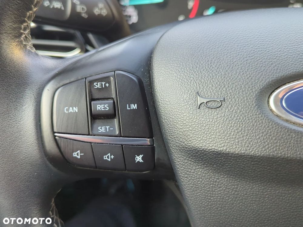 Ford Fiesta 1.0 EcoBoost Titanium - 26