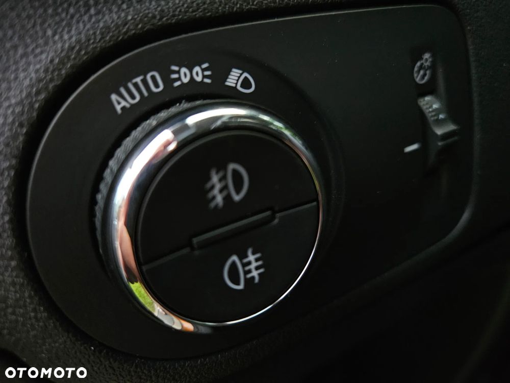 Opel Crossland X 1.5 Start/Stop Design LIne - 29
