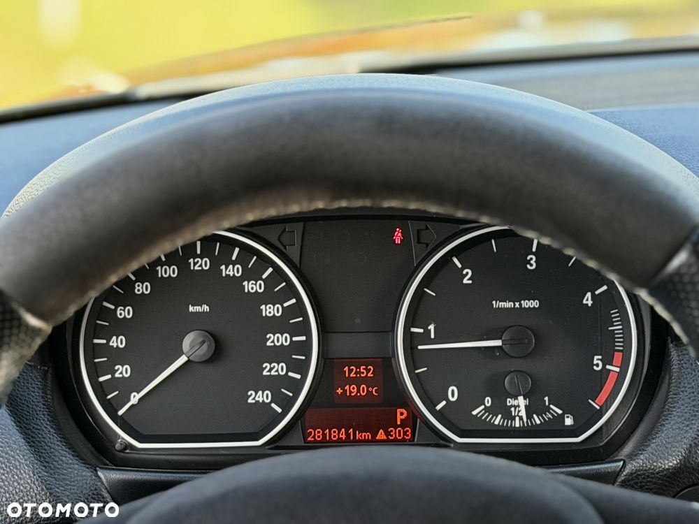 BMW Seria 1 - 21