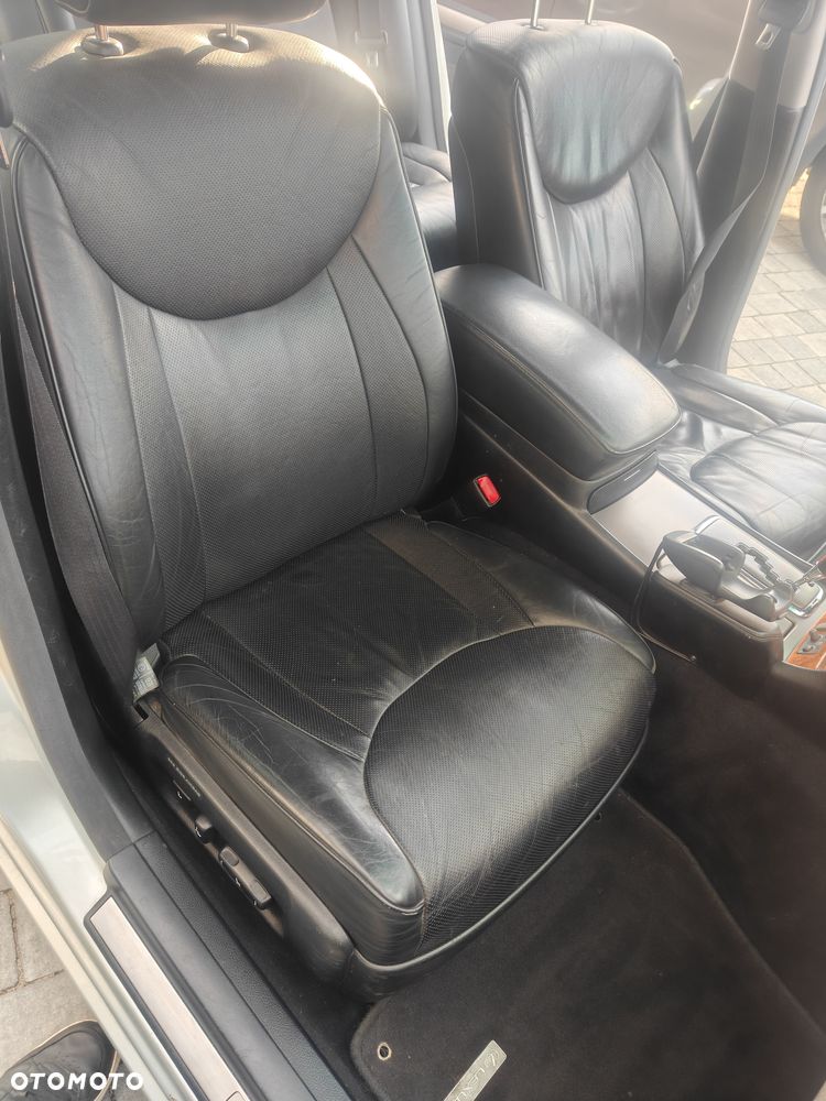 Lexus LS Standard - 16