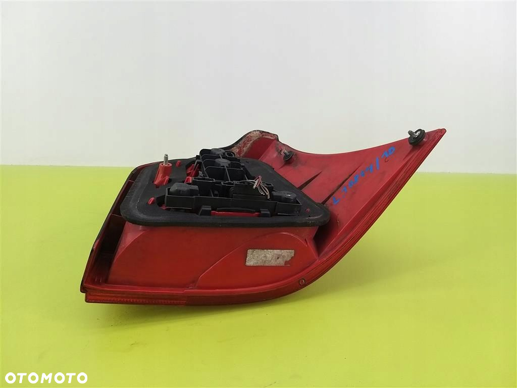 Lampa lewa tylna tył VW Golf IV  HATCHBACK 1997-2003 - 5