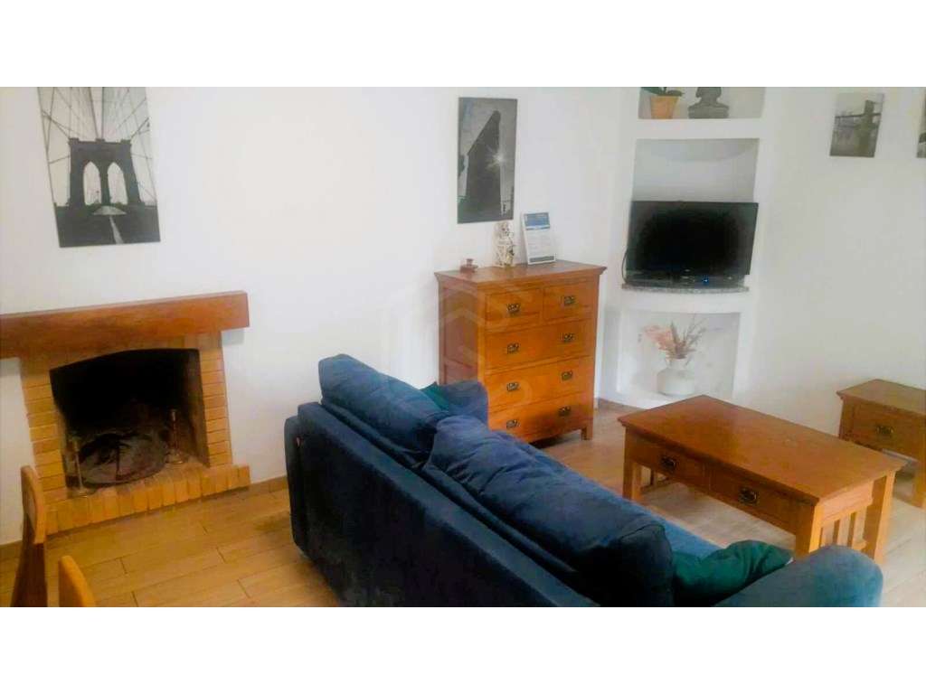 Apartamento acolhedor situado a apenas 400 metros da Praia do Forte... - Grande imagem: 2/24
