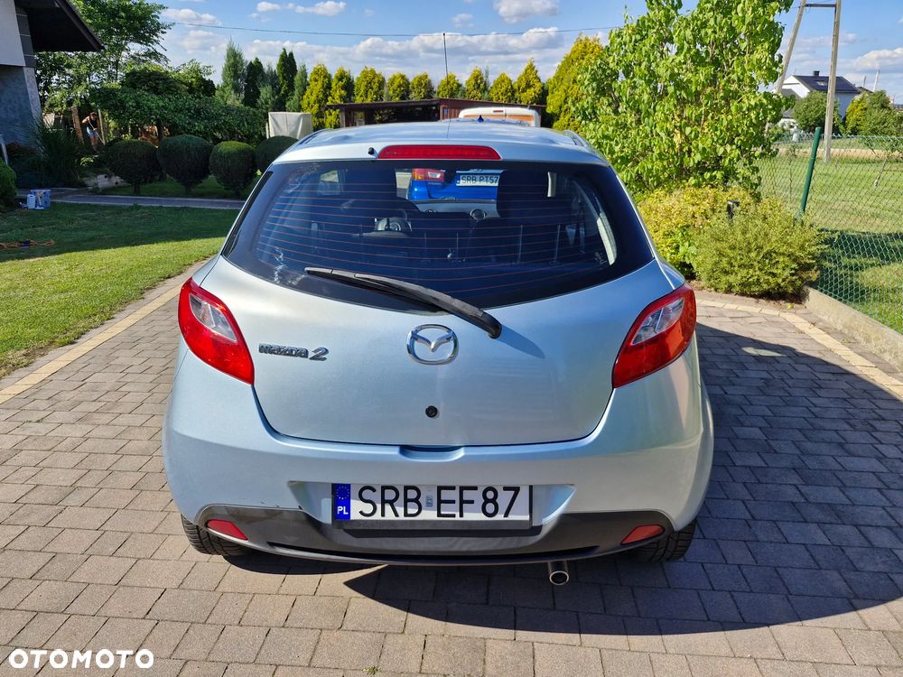 Mazda 2 - 4