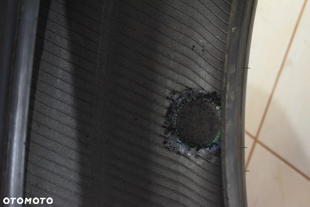 R20 235/50 Bridgestone Alenza 001 - 8