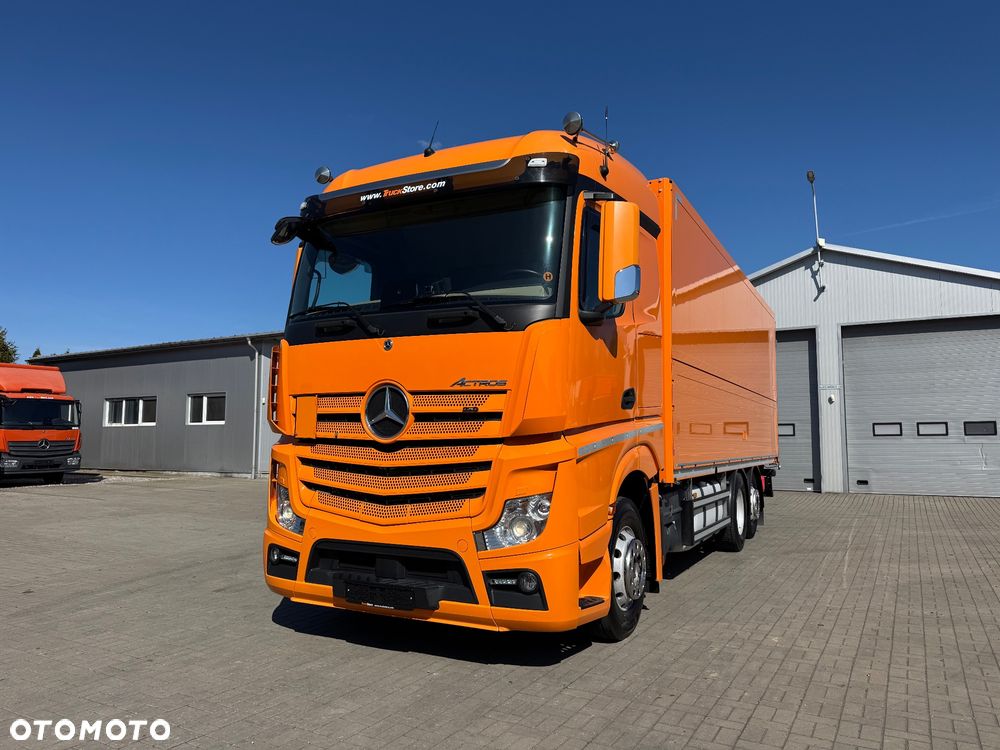 Mercedes-Benz Actros - 12