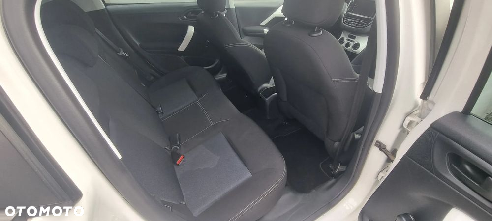 Peugeot 208 1.6 BlueHDi Active - 15