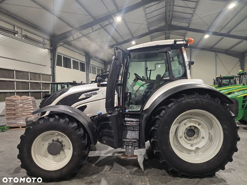 Valtra T 174S - 4