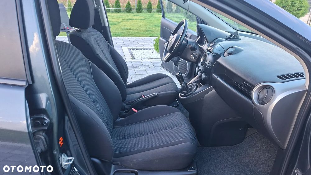 Mazda 2 1.5 Dynamic - 10