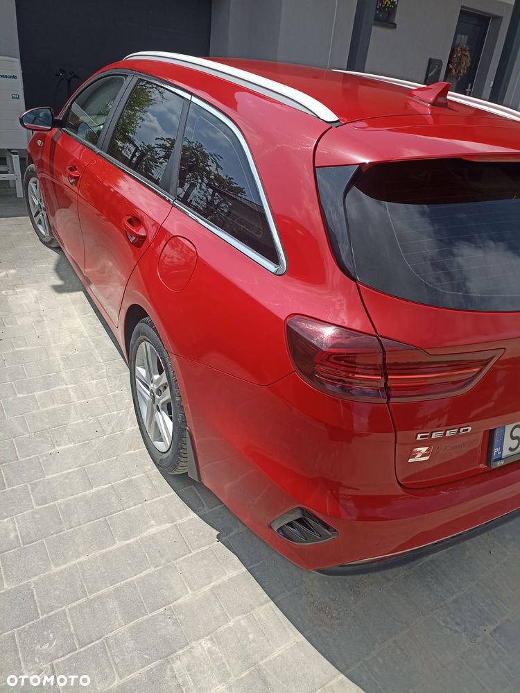 Kia Ceed - 8