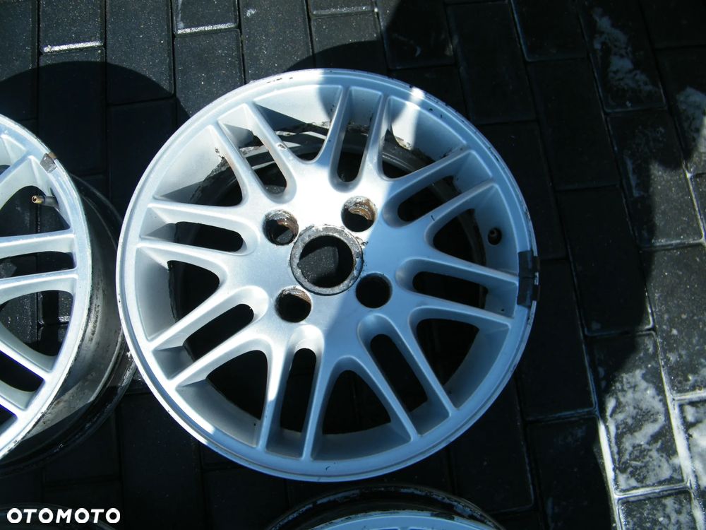 Felgi aluminiowe alufelgi komplet 4x108 ET52,5/ 6J x 15 otwór 62 - 3
