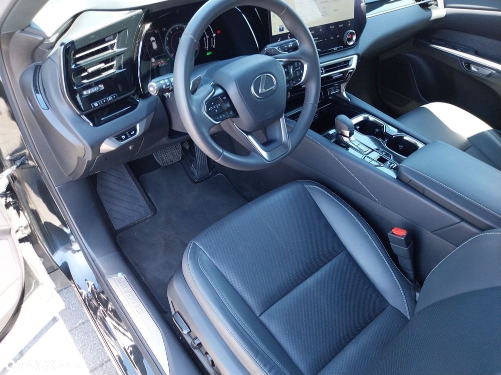 Lexus RX - 23