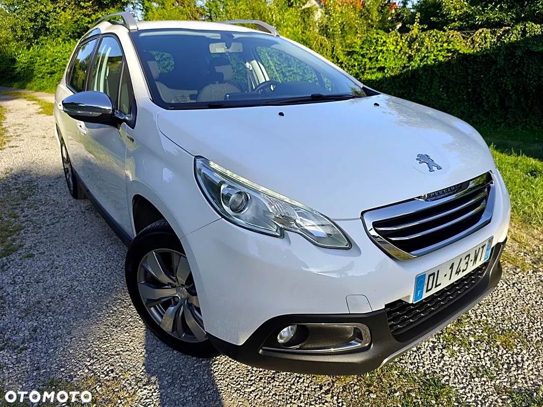 Peugeot 2008 1.2 Pure Tech Style - 2