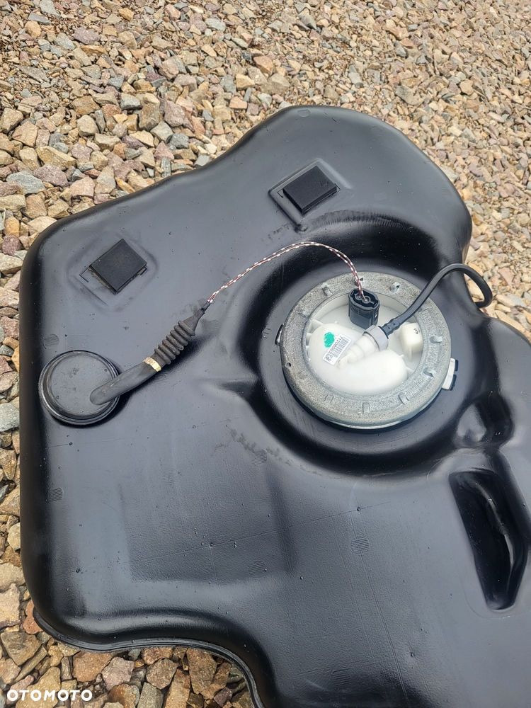 Zbiornik Paliwa z Pompkami bmw m3 e92 e93 e90 v8 4.0 420km - 6