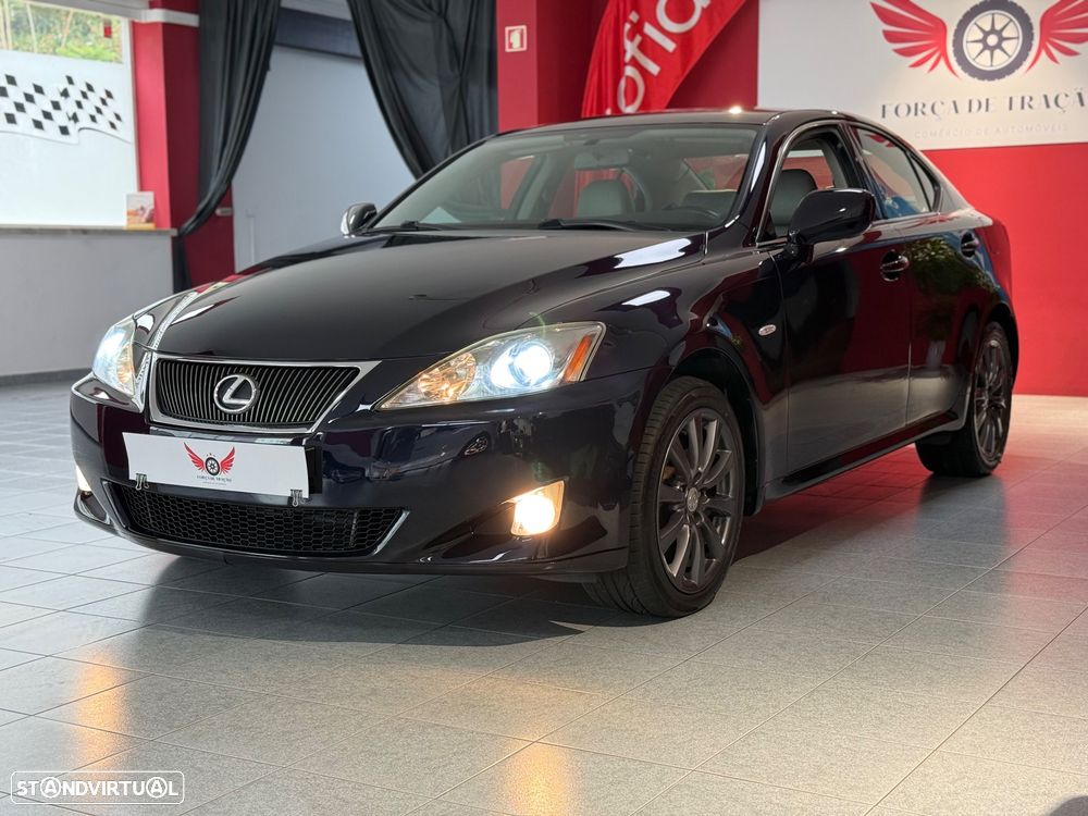 Lexus IS 220 d Luxury Line - 3