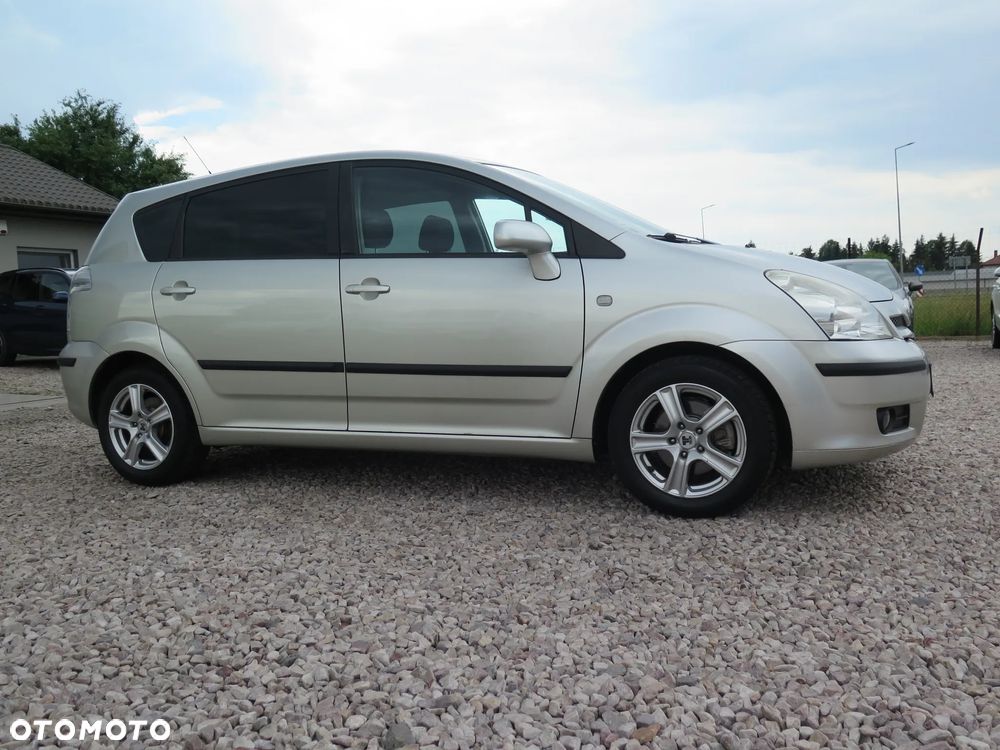 Toyota Corolla Verso 1.8 Sol + 7os MM - 11