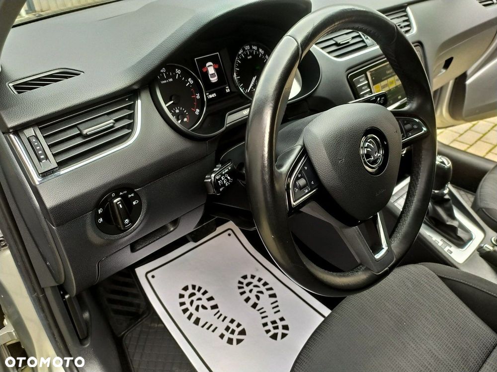 Skoda Octavia 1.4 TSI Edition DSG - 18