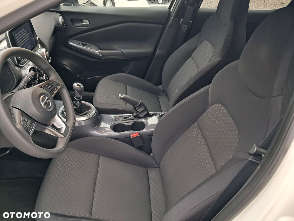 Nissan Juke 1.0 DIG-T N-Connecta - 17