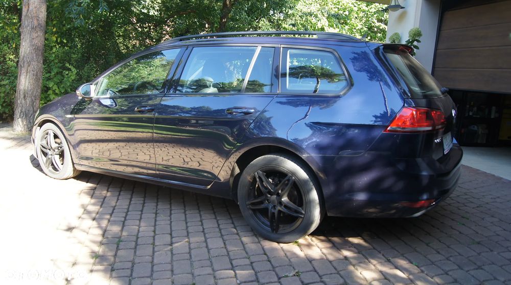 Volkswagen Golf 1.6 TDI BlueMotion Comfortline - 6