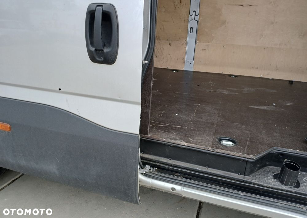 Iveco daily 35c180 L3H2 BLIŻNIAK, ZAMIANA - 9