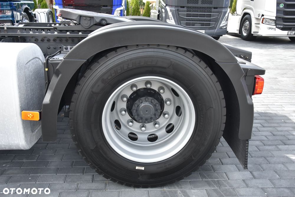 Volvo FH4 460 GLOBETROTTER / HYDRAULIKA / REGULOWANE SIODŁO / TV / STANDART / ASO VOLVO SALON POLSKA JAK NOWE ! ! ! - 15
