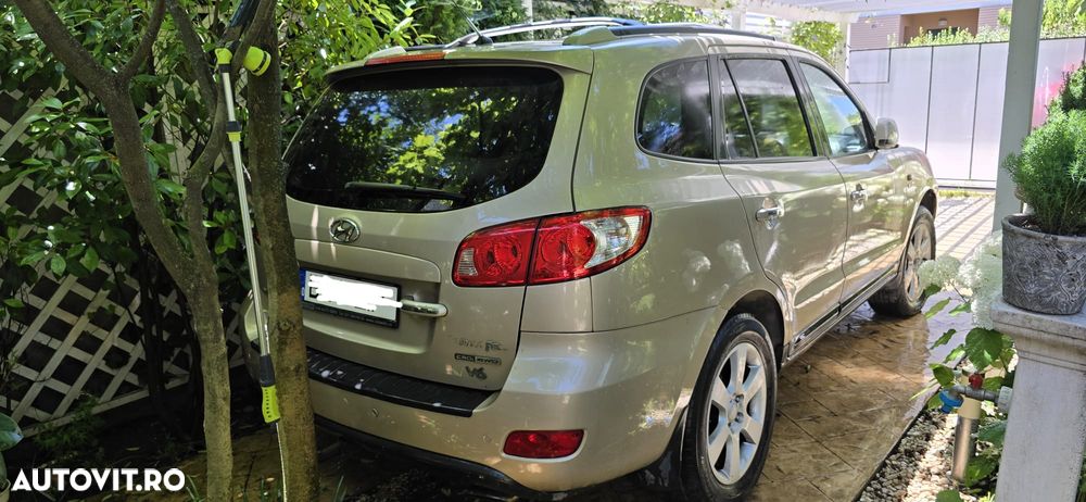 Hyundai Santa Fe - 1