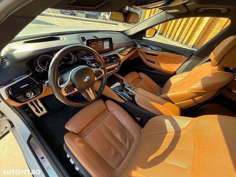 BMW Seria 5 530d xDrive AT - 15