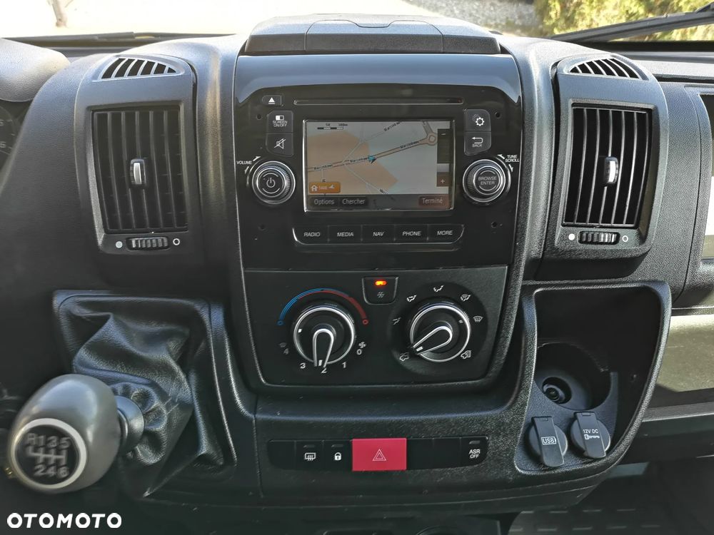 Peugeot Boxer 2.0 BlueHDi 110 - 14