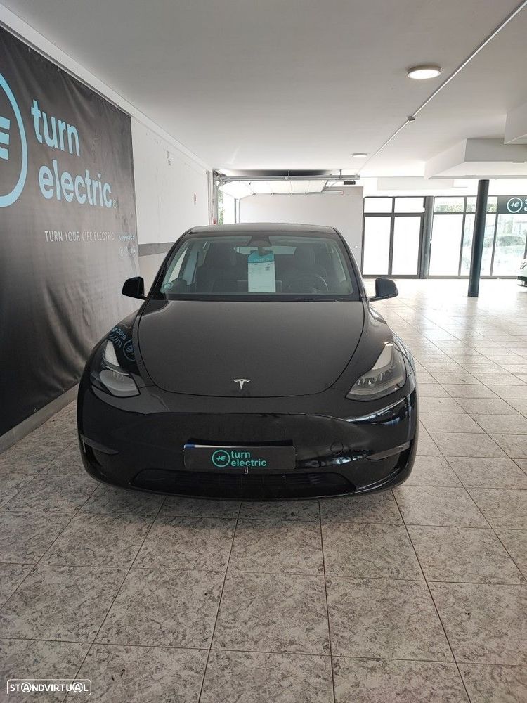 Tesla Model Y Long Range Dual Motor AWD - 3