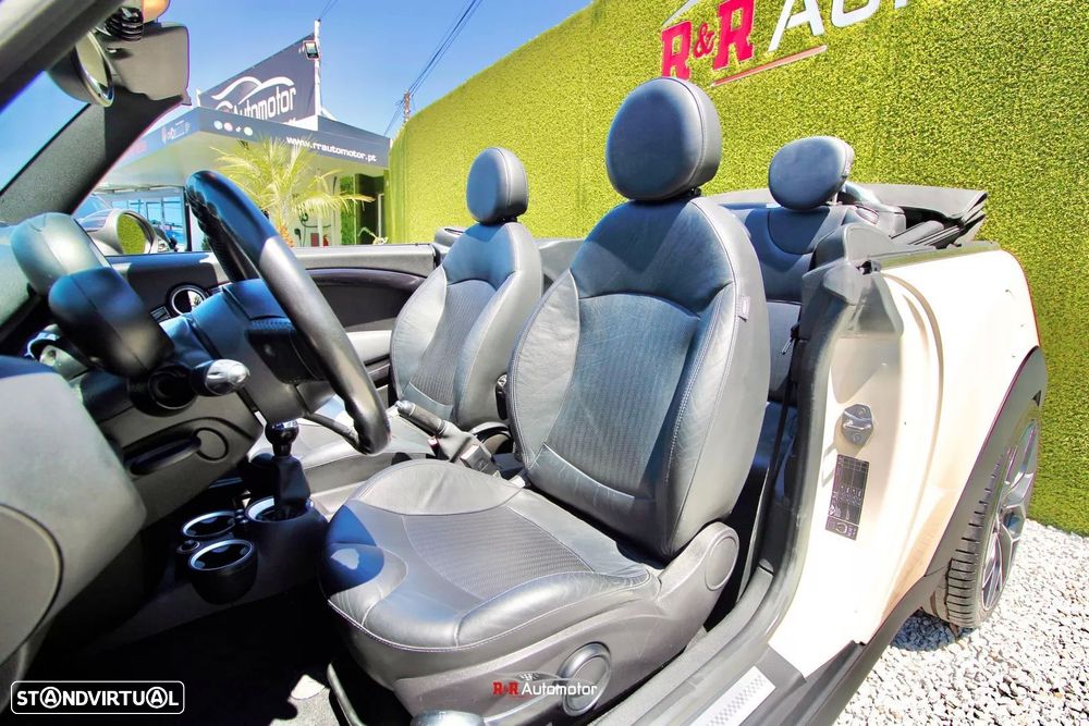 MINI Cabrio Cooper S - 14