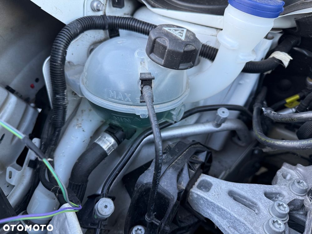 Citroën C3 Pure Tech 82 SHINE - 34