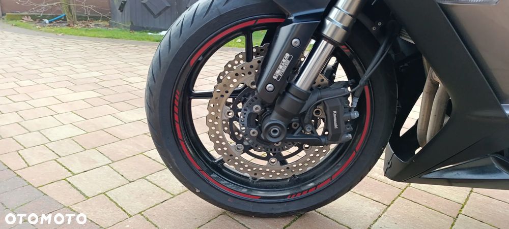 Kawasaki Ninja 1000 SX - 38