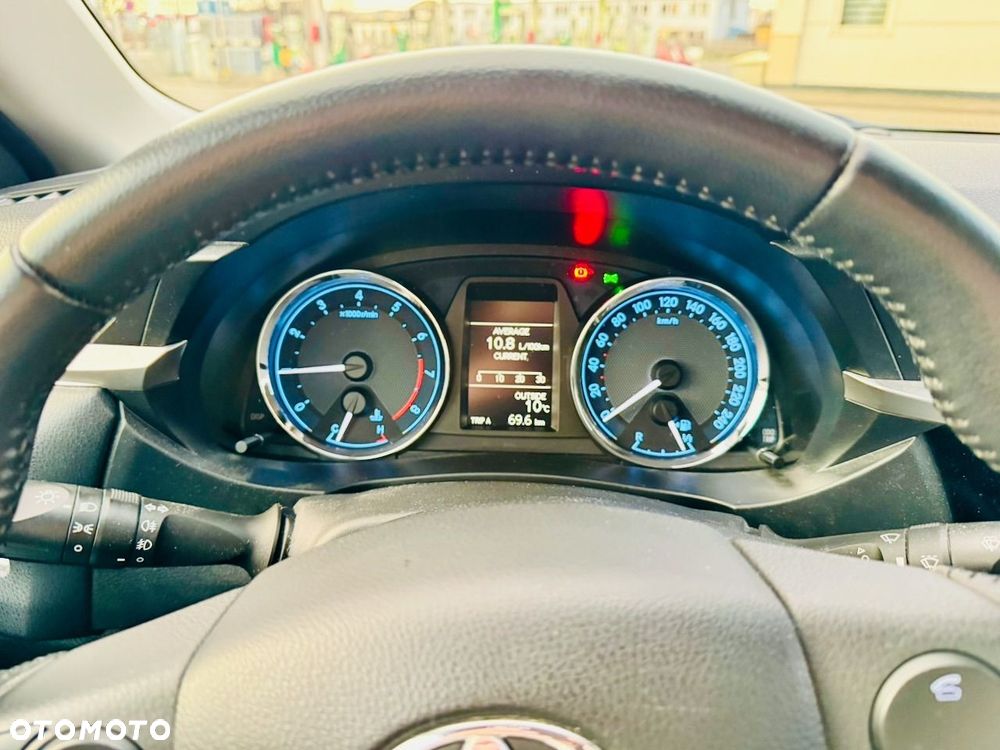 Toyota Corolla 1.6 Premium - 20