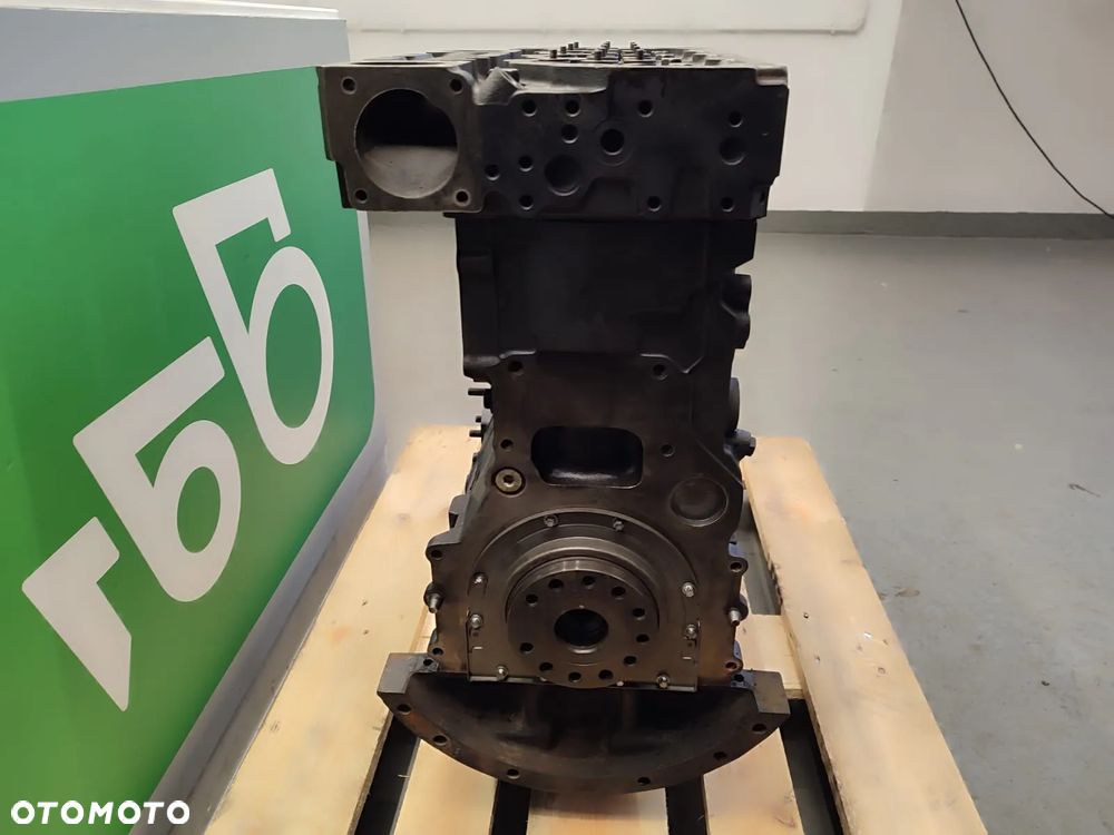 Słupek silnika  Cat 4.4C - 6