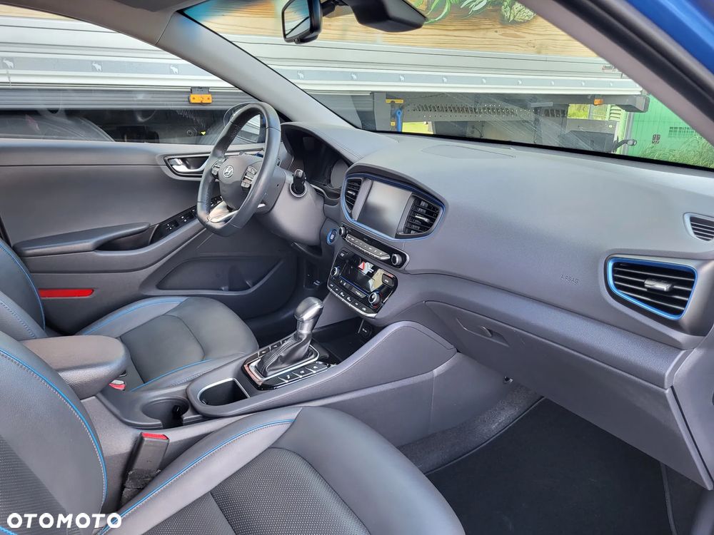 Hyundai IONIQ Hybrid Platinum - 31