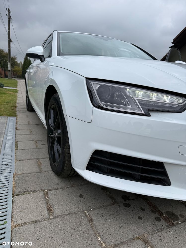 Audi A4 Avant 2.0 TDI ultra S tronic design - 29