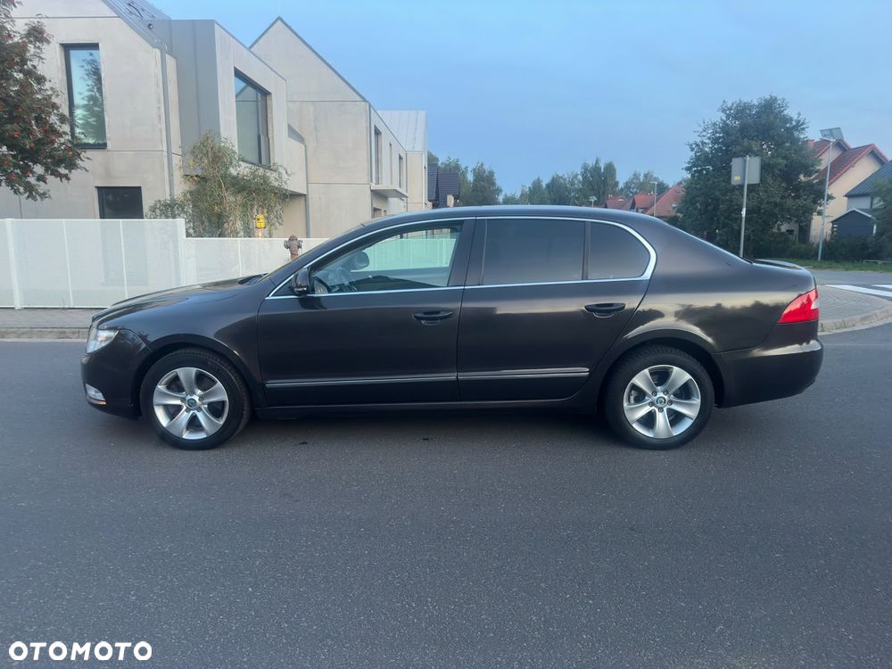 Skoda Superb 2.0 TDI Platinum - 14