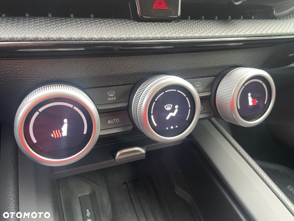 Skoda Superb 2.0 TDI SCR Essence DSG - 29