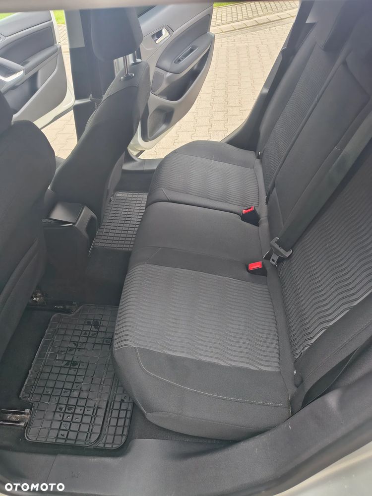 Peugeot 308 2015 photo 4