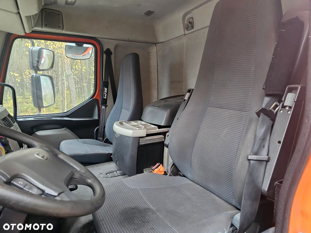 Volvo FL  4X2 - 7