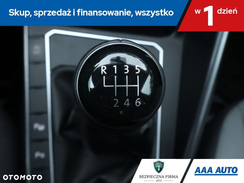 Volkswagen Polo - 18