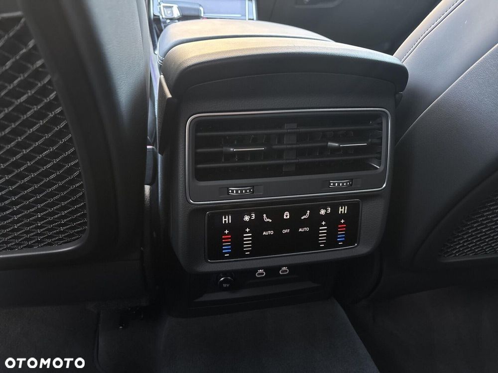 Audi Q8 - 33