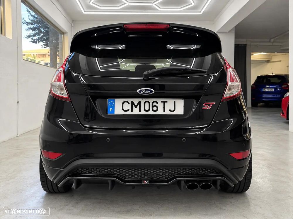 Ford Fiesta 1.6 EcoBoost ST - 5