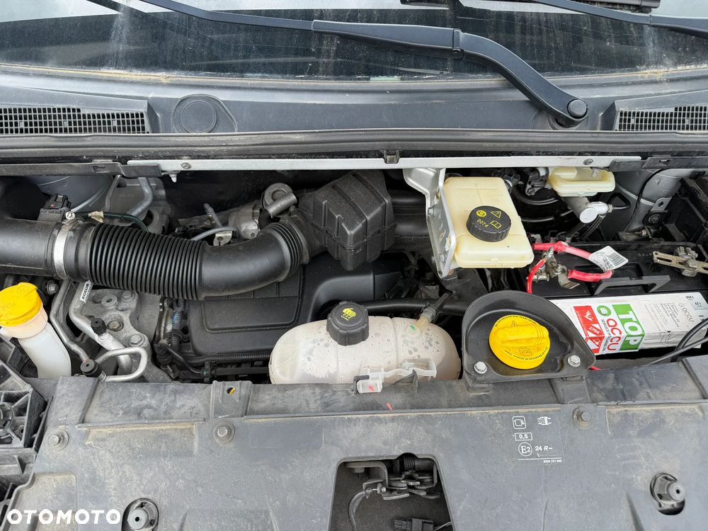 Renault Trafic - 15
