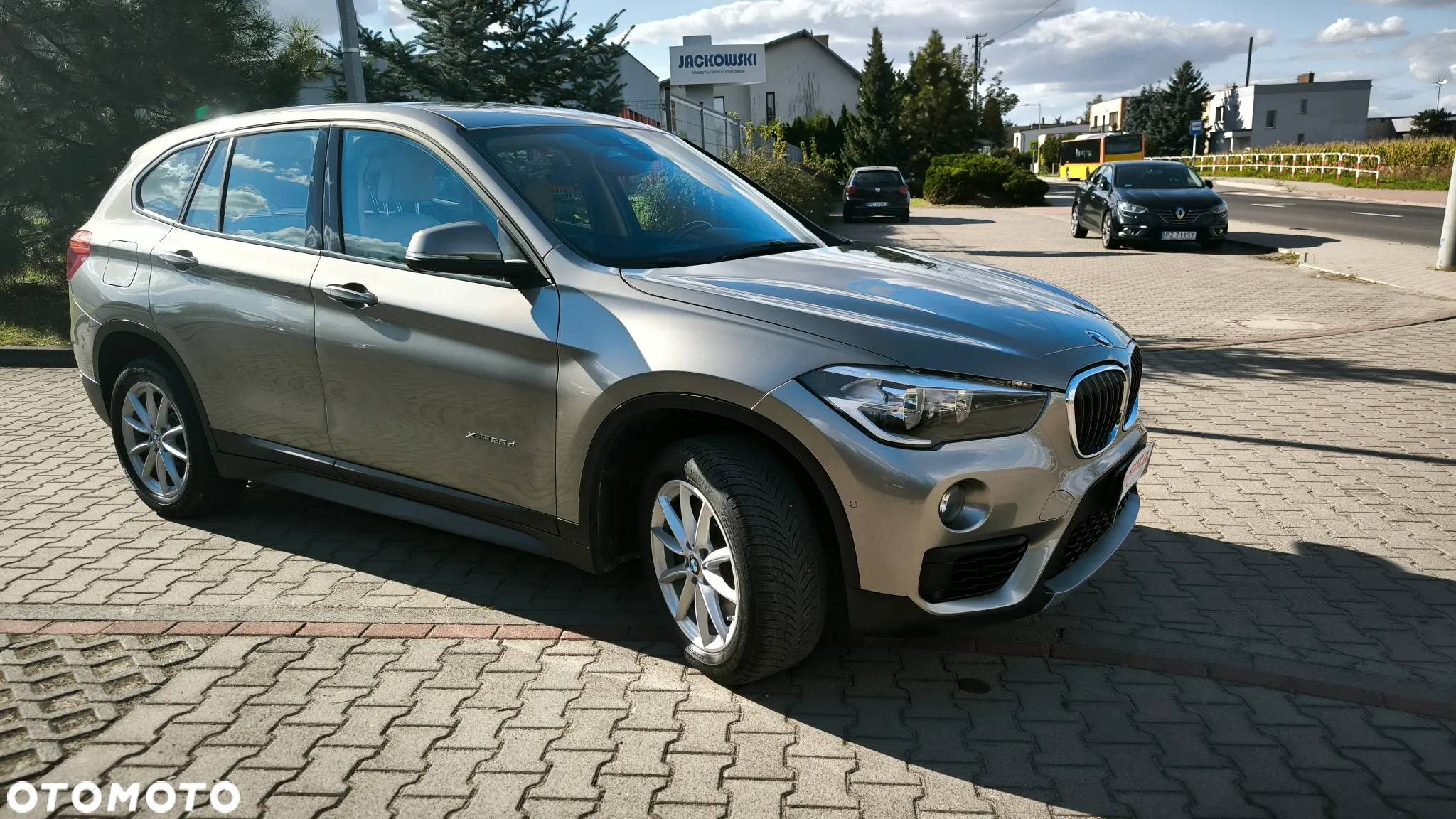 BMW X1 xDrive25d Advantage sport - 4