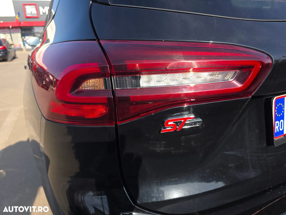 Ford Focus 1.0 EcoBoost Hybrid ST-LINE X - 10