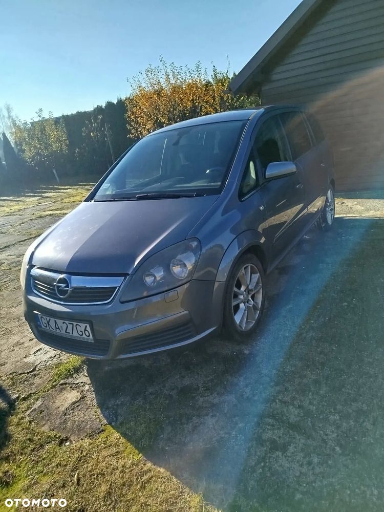 Opel Zafira 1.9 CDTI Automatik Cosmo - 4