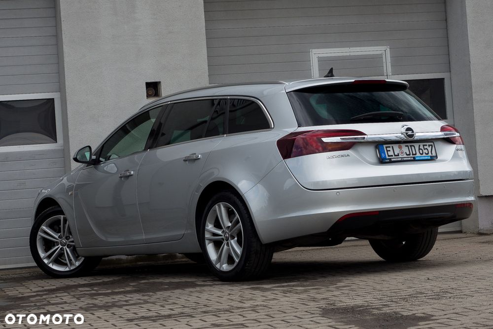 Opel Insignia 1.6 T Cosmo S&S - 10