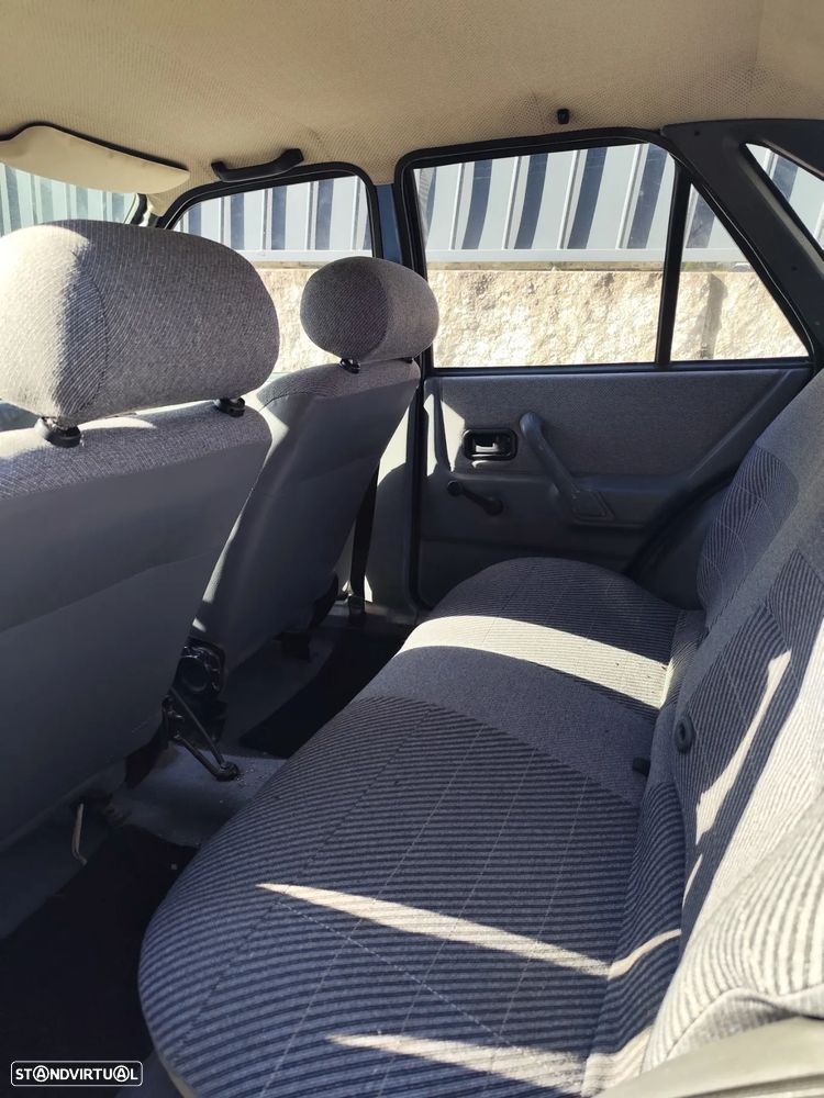 Ford Escort 1.1 CL - 6