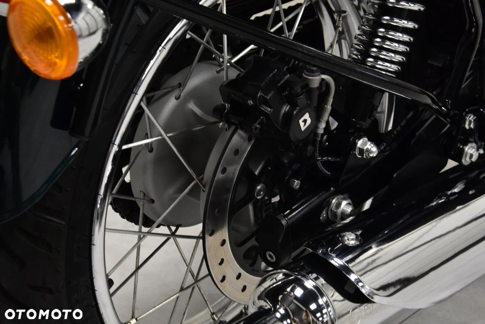 Royal Enfield Classic - 38