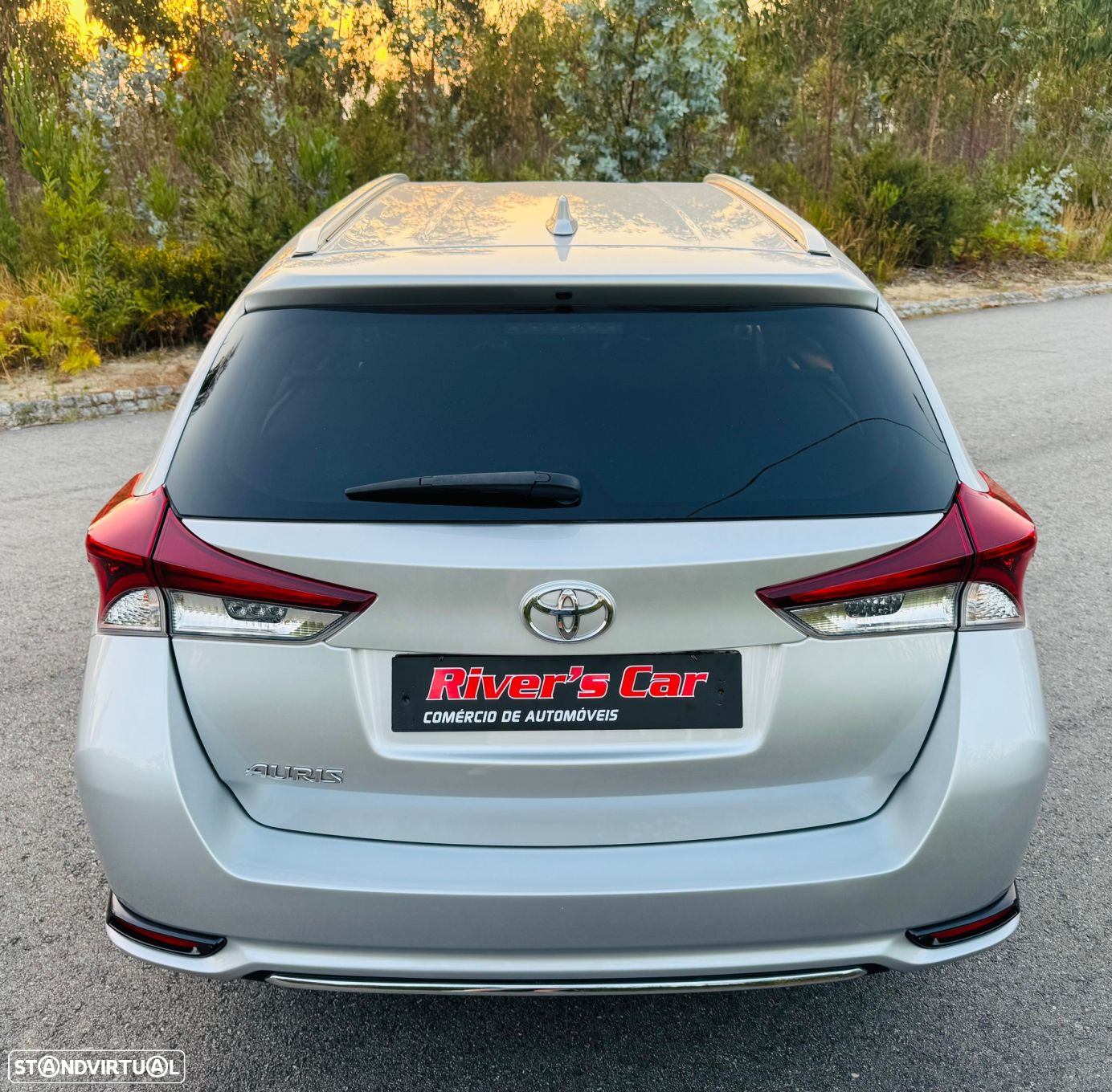 Toyota Auris Touring Sports - 14